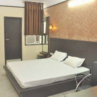 Pawar Hotel JABALPUR, Jabalpur 1